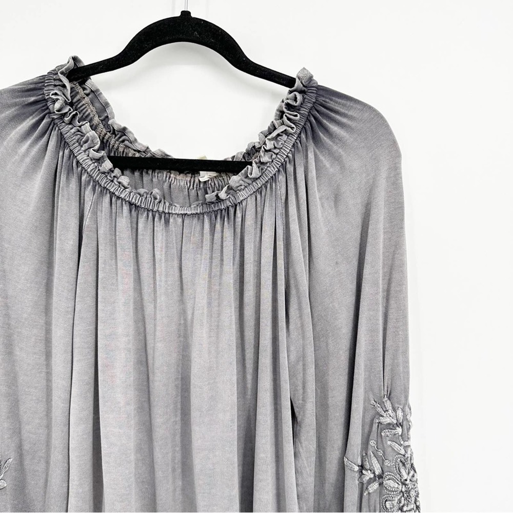 Solitaire Gray Long Sleeve Embroidered Blouse